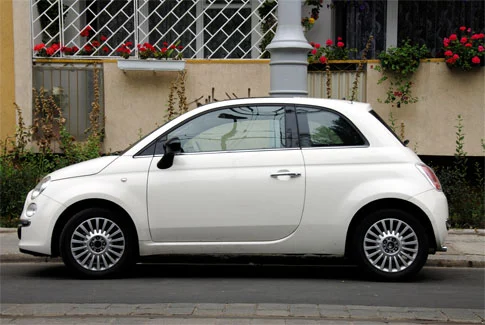 fiat 500 weißer Fiat 500 – Beispiel für Gebrauchtwagenankauf Ditzingen